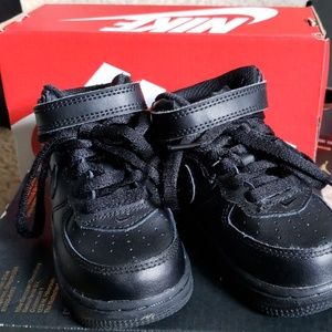 Black Nike Air Force 1 Mid size 6C Toddler